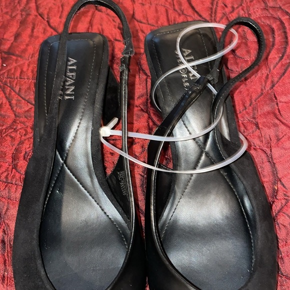 Alfani Step N Flex Womens Black Faux Leather/Suede look shoes. SZ 9.5 - Picture 3 of 4